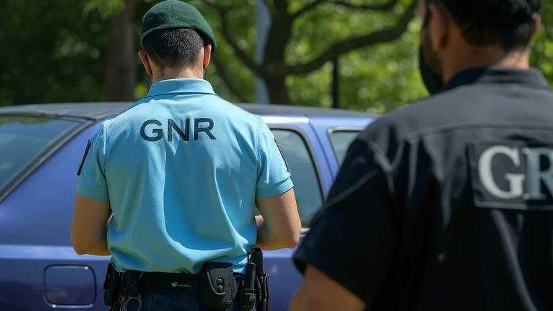 Militares da GNR apanharam os suspeitos em Santa Cruz, Torres Vedras