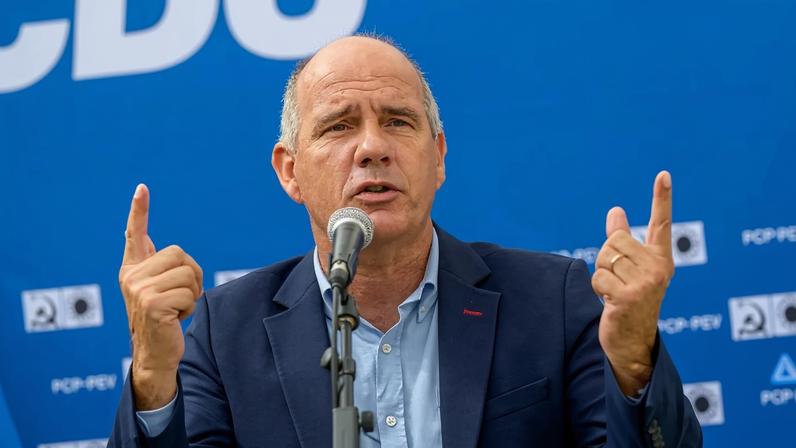 PCP diz que grandes empresas apoiam a guerra no Irão mas não contribuem para enfrentar consequências