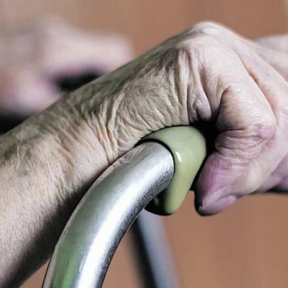 Homem de 85 anos acusado de abuso de utente num lar de idosos