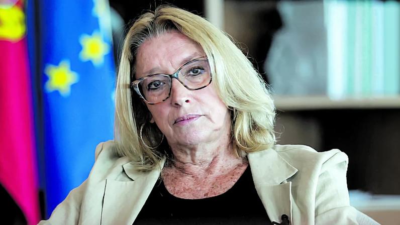 Cinco ministros obrigados a revelar lista de clientes de empresas