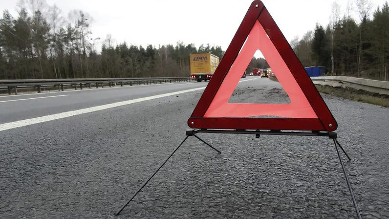 Três feridos em despiste na A4, em Paredes