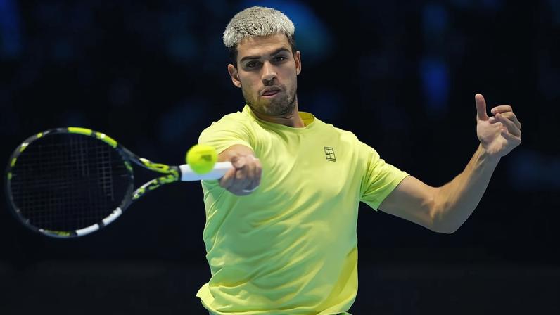 Carlos Alcaraz é o atual líder do ranking