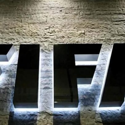 FIFA fala em compromisso com a paz, mas não atua sobre Irão e Palestina