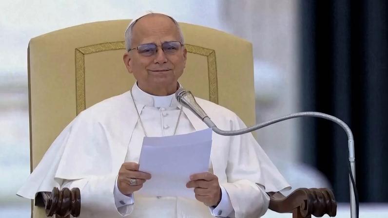 Papa visita locais cristãos e não-cristãos durante viagem a África