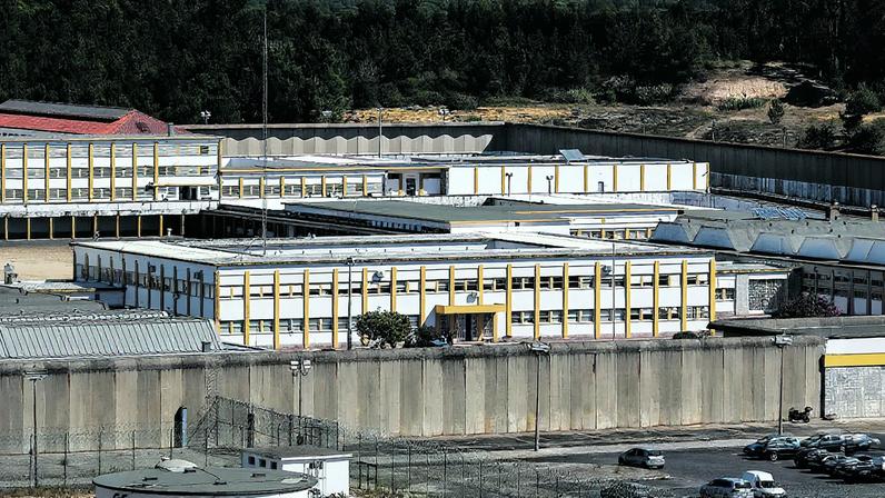 Greve na cadeia de Vale de Judeus com 90% de adesão no primeiro dia