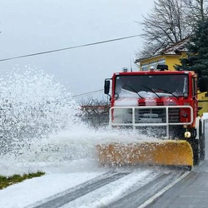 Vários distritos sob aviso por vento, ondulação e neve a partir de quinta-feira
