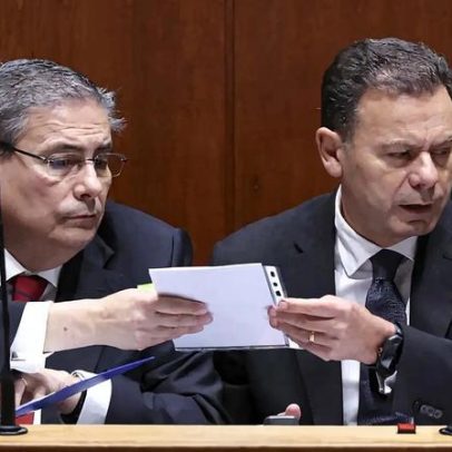 Ministro Carlos Abreu Amorim alerta contra parlamentarização da governação