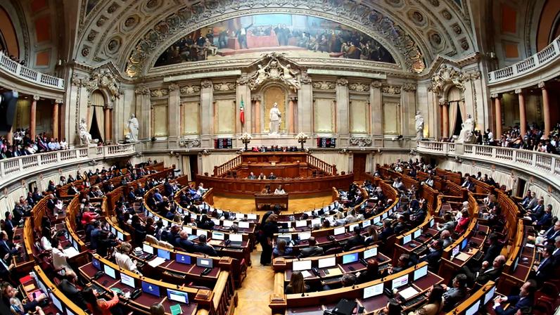 Deputados evidenciam importância do Plano de Recuperação e Resiliência mas deixam alertas a Bruxelas