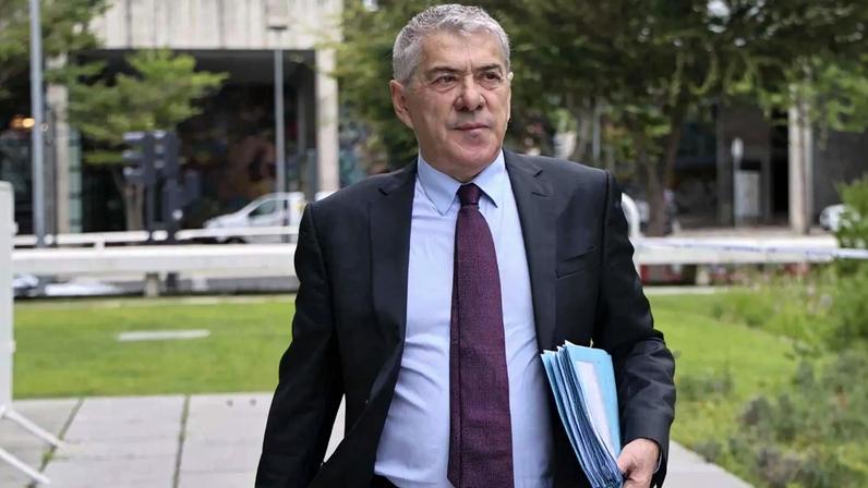 Sócrates no terceiro dia de julgamento