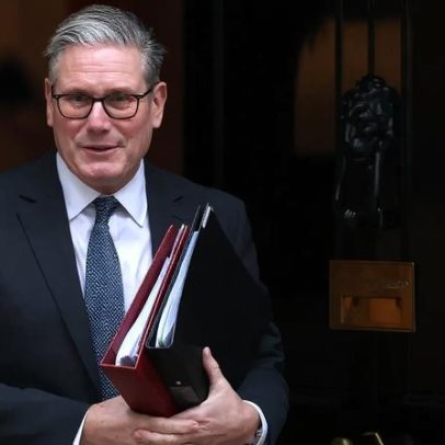PM britânico responde a Trump e afirma que Londres não participará em ataques