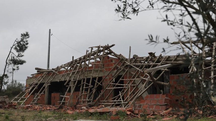 Maioria de candidaturas para reconstrução de casas na região Centro ainda por abrir