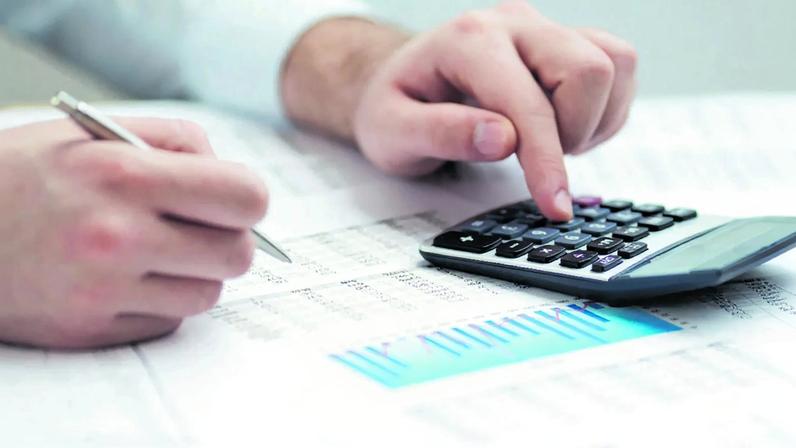 Contribuintes têm até hoje para validar faturas do IRS de 2025 e comunicar agregado