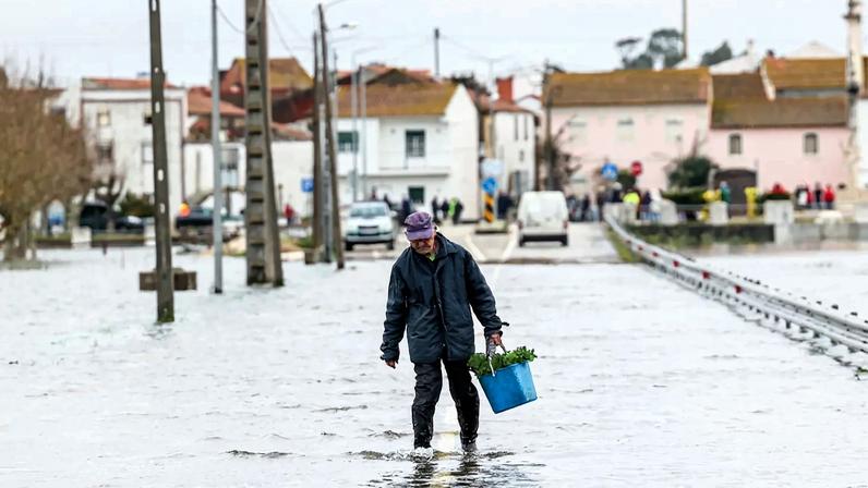 Comboio de tempestades provocou vários estragos em grande parte do País