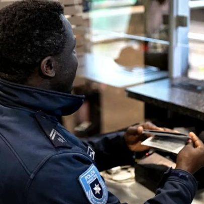 Passageiro desembarca em Lisboa com 2,5 kg de cocaína colados às pernas