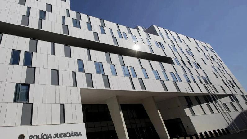 Denúncias estão a ser apresentadas na sede da Polícia Judiciária, em Lisboa