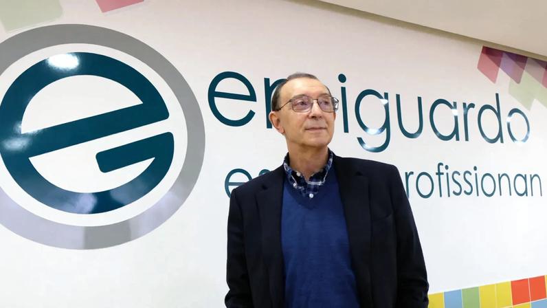 João Raimundo, 83 anos, é fundador e diretor da EnsiGuarda - Escola Profissional