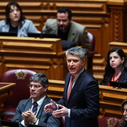 PS pede redução do IVA de bens alimentares; Montenegro afasta-a para já