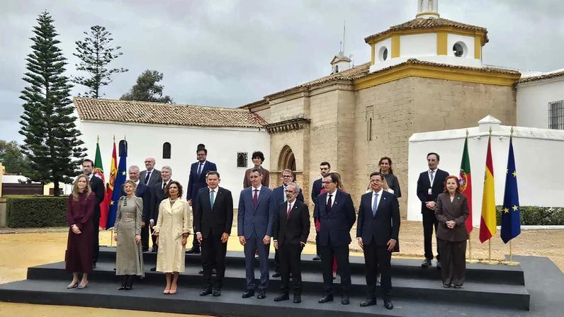 Cimeira ibérica abre com homenagens a vítimas de temporais e acidente ferroviário