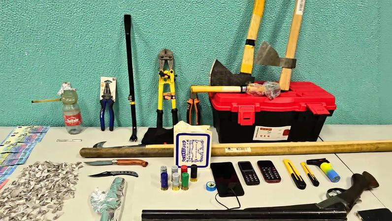 PSP Bragança detém homem por tráfico de droga, após tentativa de fuga.