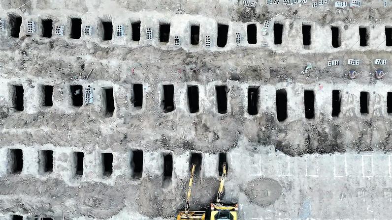 Investigado ataque que matou alunas