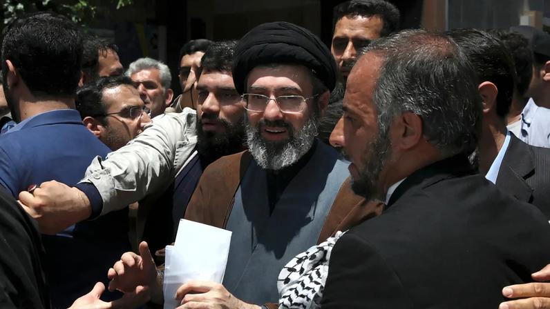 Mojtaba Khamenei ainda não apareceu em público desde a sua nomeação como sucessor do pai