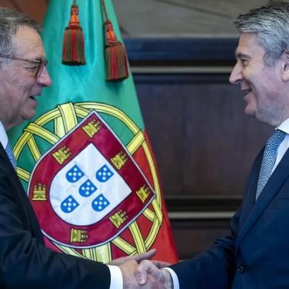 Carneiro apoia Seguro e destaca disponibilidade do PS para compromissos