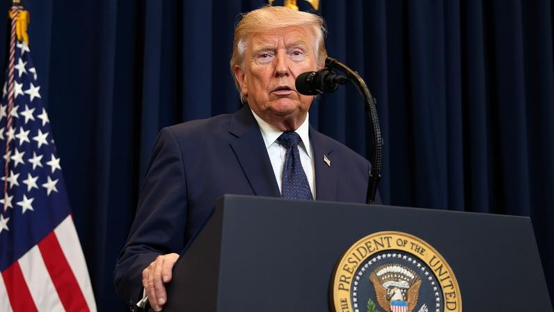 Trump inicia processo para contornar 'chumbo' do Supremo Tribunal às tarifas