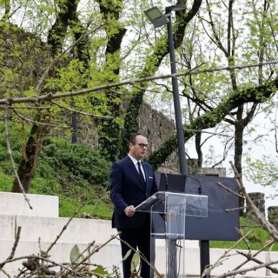 Autarca de Leiria recusa discutir telefonemas enquanto população fica sem comunicações