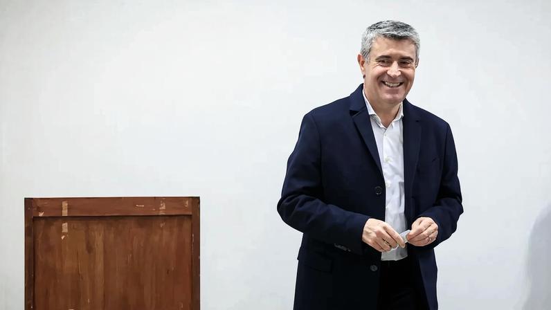 Carneiro afirma estar habilitado para no futuro concorrer a primeiro-ministro