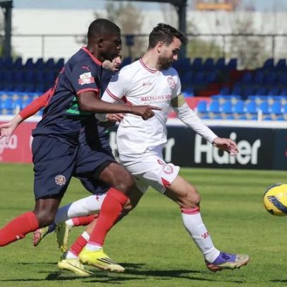 Marítimo vence União de Leiria por 2-1 e mantém liderança