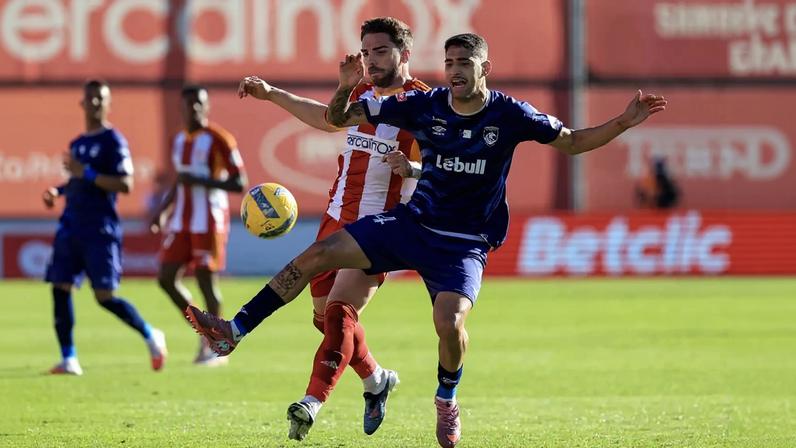 Santa Clara vence o AVS e sobe aos lugares de permanência