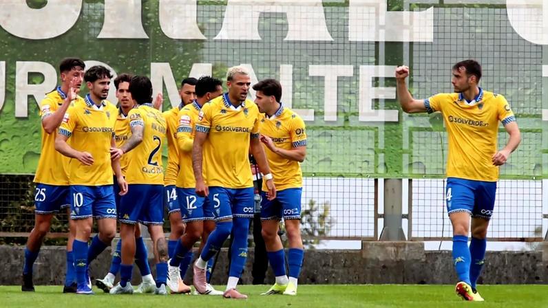 Estoril vence na Madeira e prolonga jejum de vitórias do Nacional