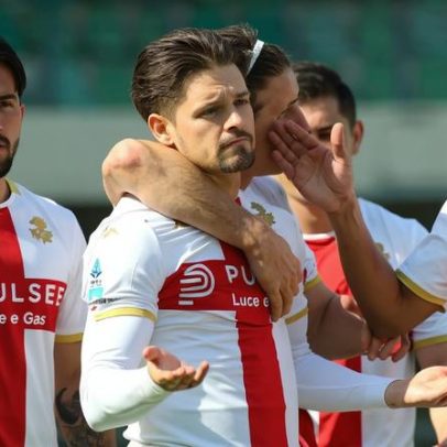 Vitinha faz aniversário e Génova vence em Verona