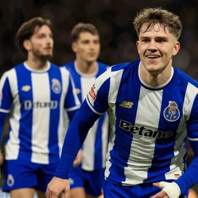 FC Porto quer subir cláusula de Pietuszewski para 80 milhões