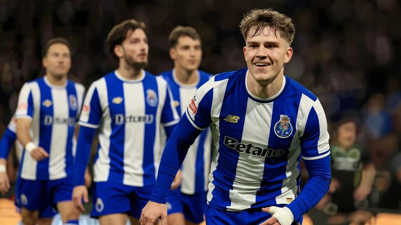 FC Porto quer subir cláusula de Pietuszewski para 80 milhões