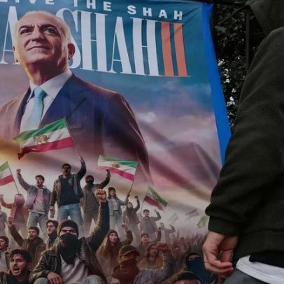 Príncipe iraniano exilado lança comité de justiça de transição liderado por Nobel da Paz