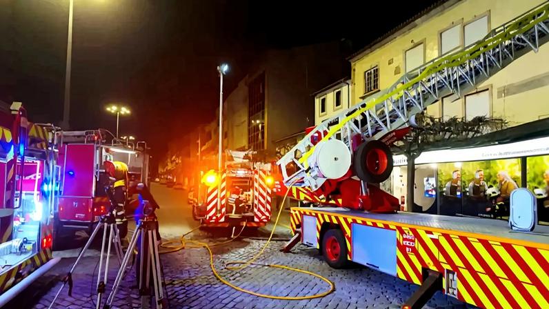 Incêndio atinge restaurante em Bragança