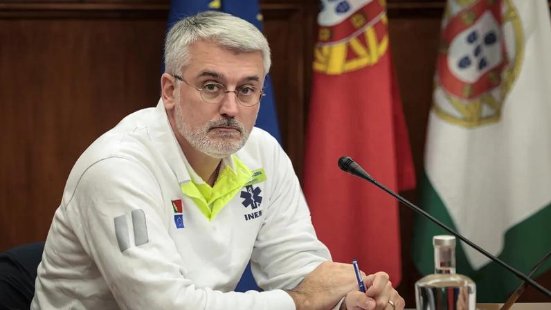 Criticam Presidente do INEM e diretora do Norte por não comparecerem à cerimónia