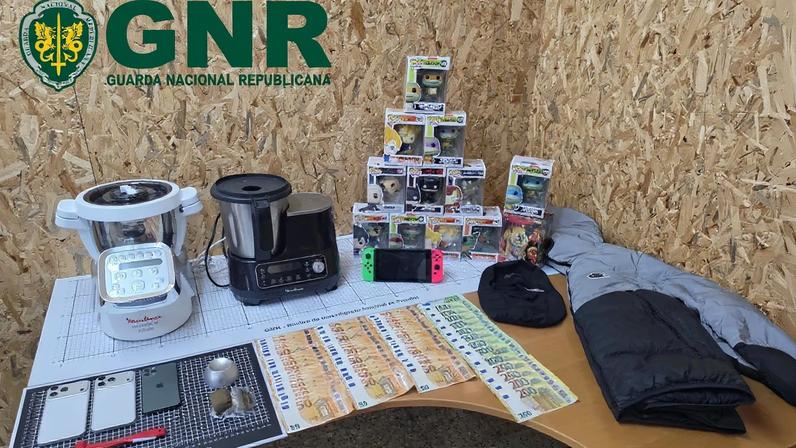 Seis pessoas constituídas arguidas por furto qualificado no Grande Porto