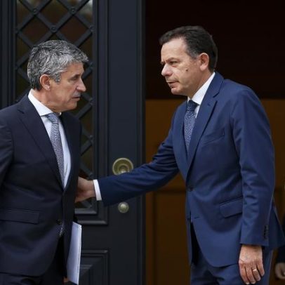 Montenegro e Carneiro reúnem-se para debater órgãos externos do parlamento
