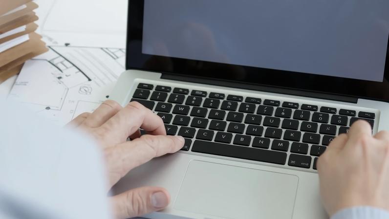 PJ apreendeu vídeos e fotografias que o suspeito tinha no telemóvel e no computador