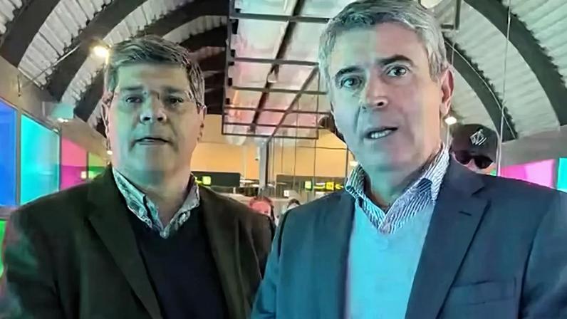 José Luís Carneiro ao lado de Eurico Brilhante Dias