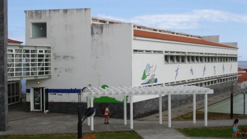 Escola nas Lajes das Flores: ilhas periféricas mais afetadas pela falta de docente