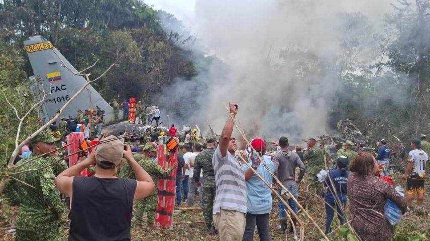 Pelo menos 66 mortos em queda de avião militar na Colômbia