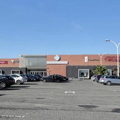 Despiste de pesado fere gravemente motorista e interrompe A19