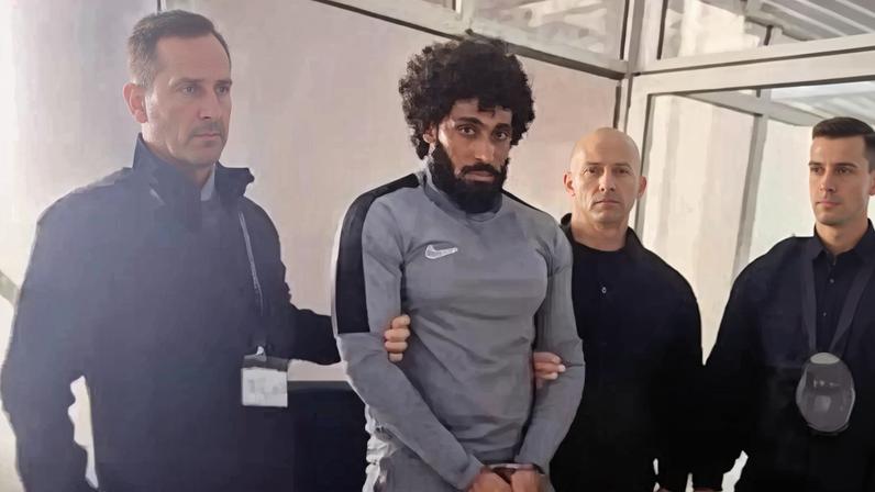 Ruben Saraiva, numa das presenças a tribunal na Albânia