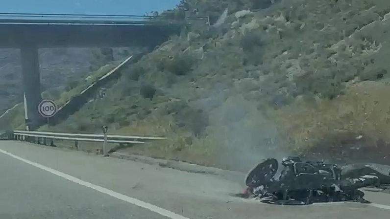 Um ferido em despiste de mota na A23