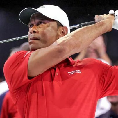 Tiger Woods sofre grave acidente de viação com carro capotado