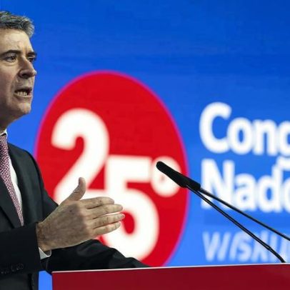 Carneiro afirma que artigo de Cavaco apoia o Governo por falta de reformas
