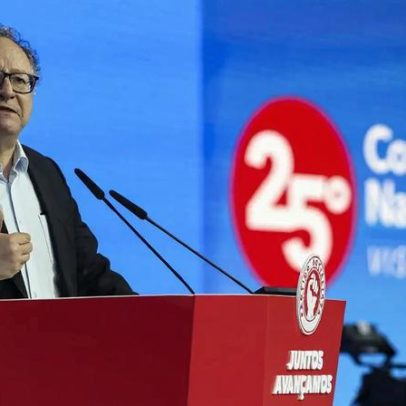 Francisco Assis apela aos sociais-democratas para erguerem a voz sobre o TC